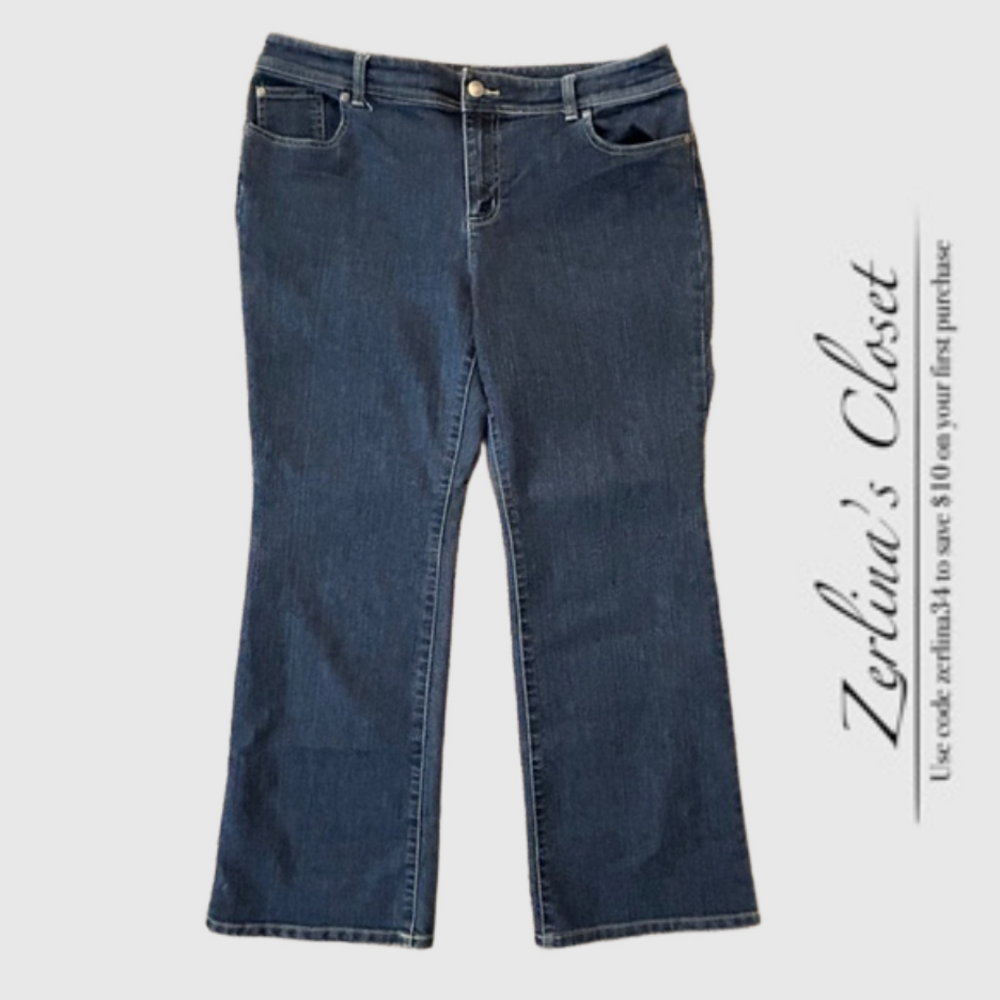 Chico’s Boot Cut Short Size 2 Short US 12